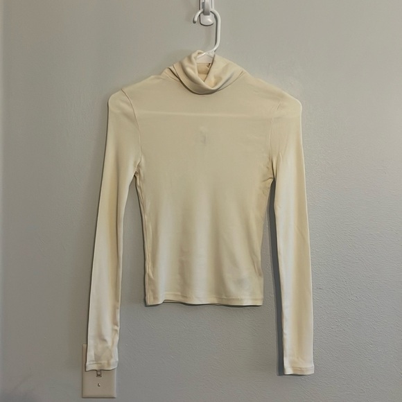 Madewell Turtleneck Long-Sleeve Tee - Picture 5 of 13